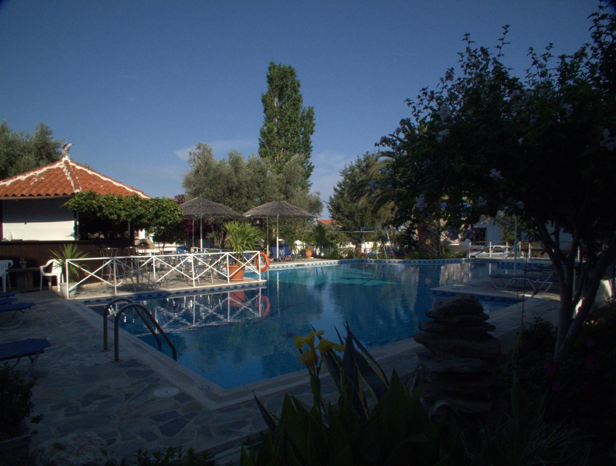 Hotel Sofia Marathókampos Екстериор снимка